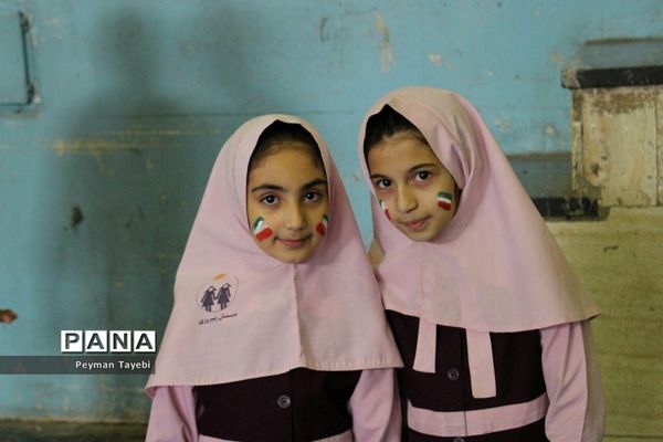 زنگ انقلاب در سالن انقلاب شهرستان سمنان