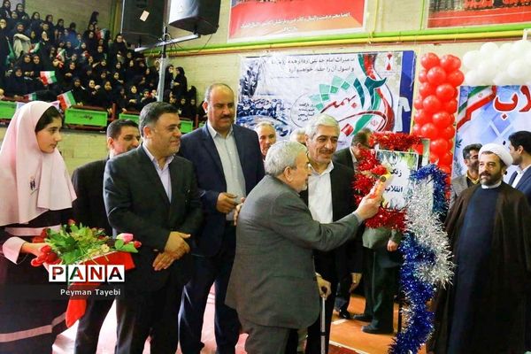 زنگ انقلاب در سالن انقلاب شهرستان سمنان