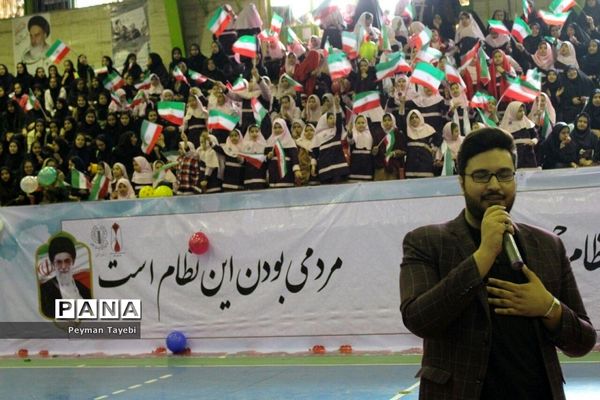 زنگ انقلاب در سالن انقلاب شهرستان سمنان