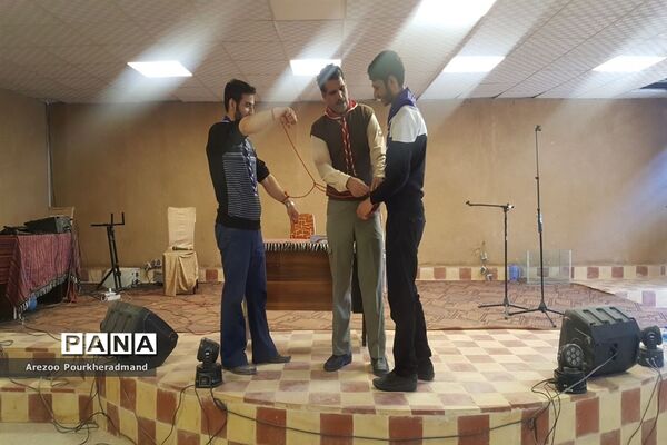 کارگاه آموزشی مربیان پیشتاز ناحیه یک یزد در کمپ کویرنوردی