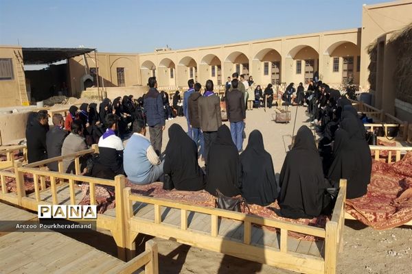 کارگاه آموزشی مربیان پیشتاز ناحیه یک یزد در کمپ کویرنوردی