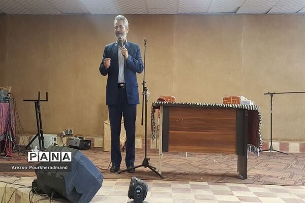 کارگاه آموزشی مربیان پیشتاز ناحیه یک یزد در کمپ کویرنوردی