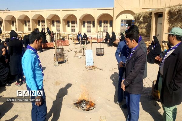 کارگاه آموزشی مربیان پیشتاز ناحیه یک یزد در کمپ کویرنوردی