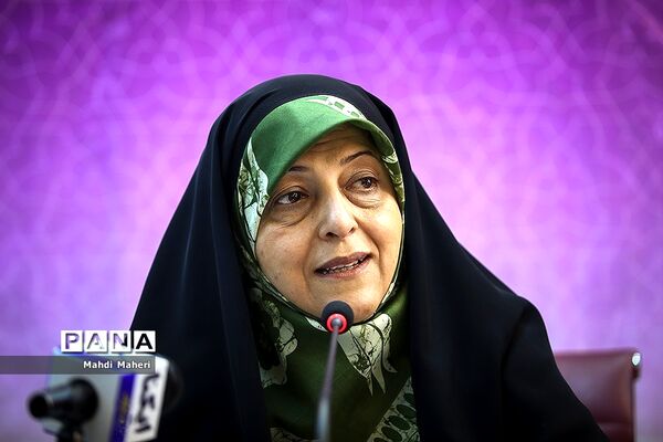 نشست خبری ابتکار در آستانه چهلمین سالگرد پیروزی انقلاب اسلامی