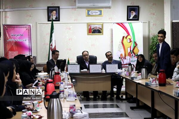 جلسه هم‌اندیشی روسای شورای دانش‌آموزی