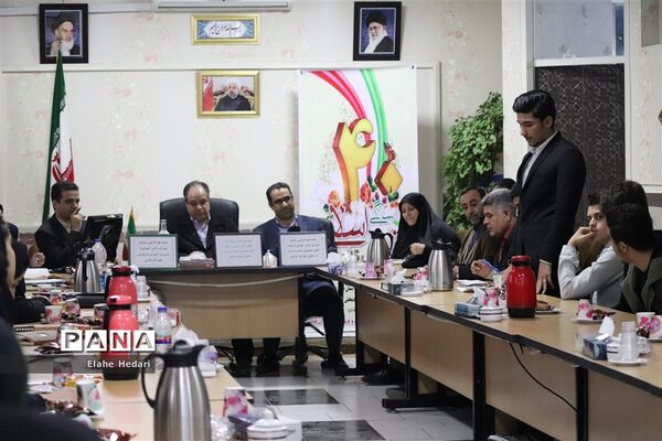 جلسه هم‌اندیشی روسای شورای دانش‌آموزی