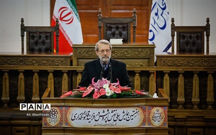 لاریجانی: هیچ تصمیمی درباره  سهمیه‌بندی بنزین در مجلس نگرفته‌ایم