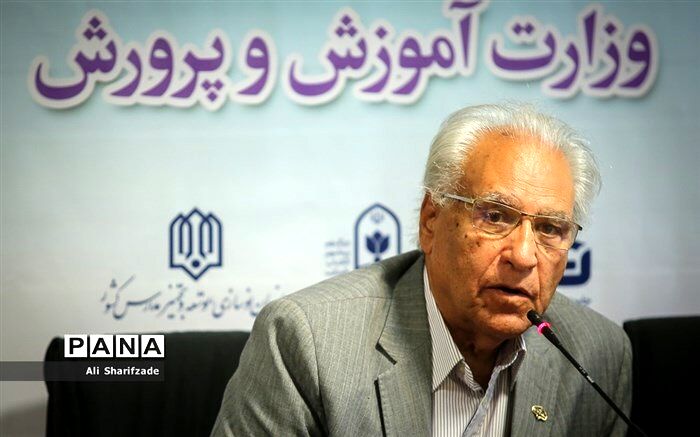 محمدرضا حافظی: خیرین مدرسه‌ساز قدیمی‌ترین و منسجم‌ترین تشکل مردمی برای توسعه فرهنگ  است
