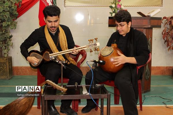 تجلیل از برگزیدگان مسابقات فرهنگی و هنری و پرسش مهر ناحیه 2 همدان