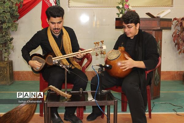 تجلیل از برگزیدگان مسابقات فرهنگی و هنری و پرسش مهر ناحیه 2 همدان