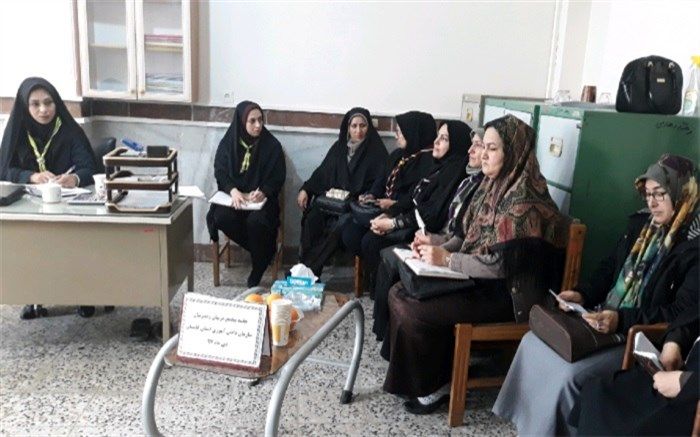 جلسه مجمع مربیان و مدرسین استان برگزار شد