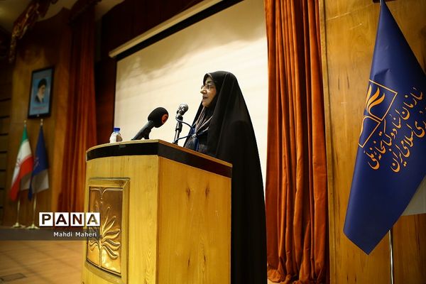 نخستین جشنواره دانش‌آموزی دوستداران آرشیو ملی ایران