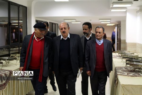 نمایش فاخر رستم و سهراب