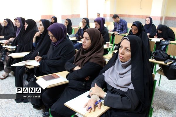 کارگاه آموزشی فرهنگ‌سازی نماز در خانواده