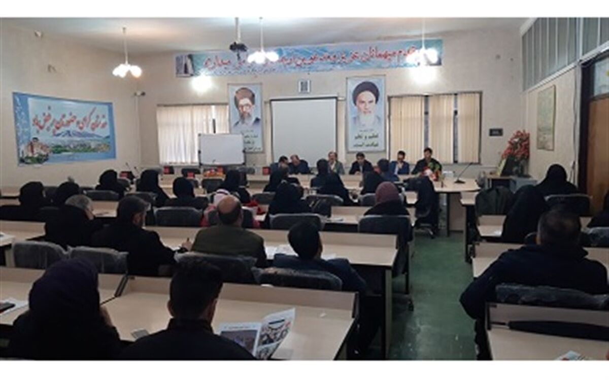 مدیر آموزش و پرورش مراغه تاکید کرد:  نقش موثر انجمن اولیا و مربیان مدارس در تعلیم و تربیت