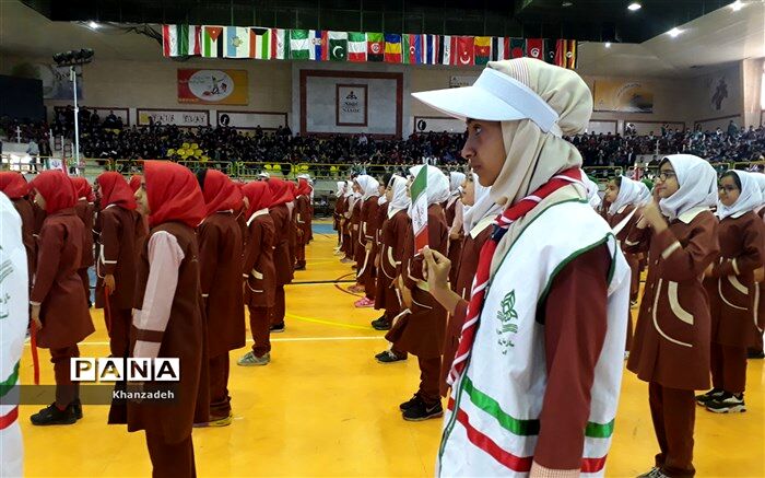 برگزاری همایش  ورزشی ۲۰۰۰ نفری دانش آموزی در ناحیه ۲ اهواز