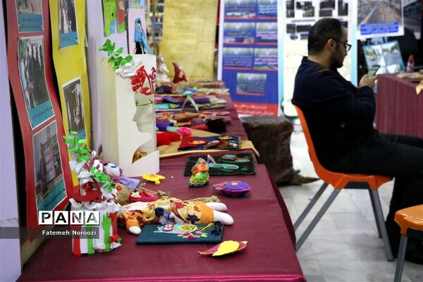 نمایشگاه چهل سال اقتدار و پیشرفت در مازندران