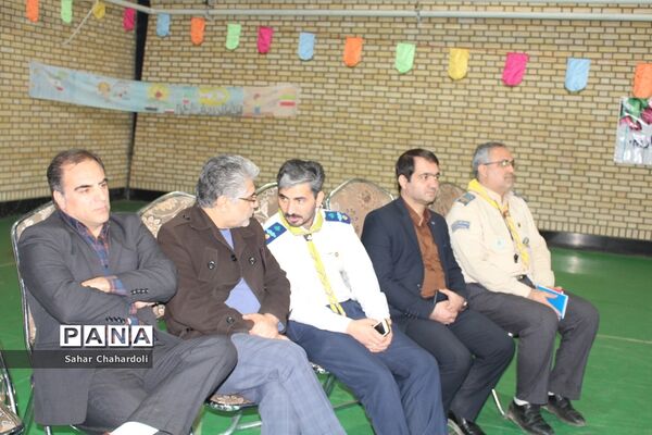 مراسم تحلیف دستمال گردن با حضور رئیس سازمان دانش‌آموزی استان همدان