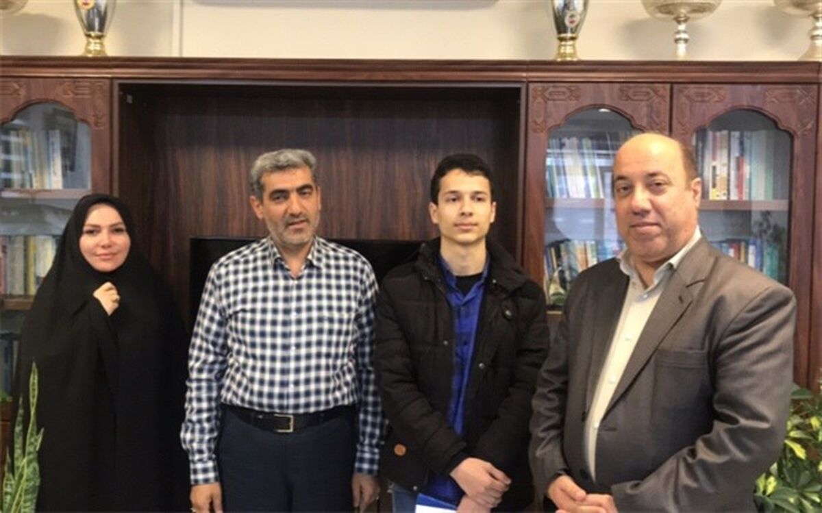 از دانش آموز نخبه البرزی تجلیل شد