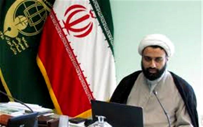 پاسخگویی به سوالات دانش‌آموزان درباره انقلاب اسلامی در کتاب پرسمان دانش‌آموزی