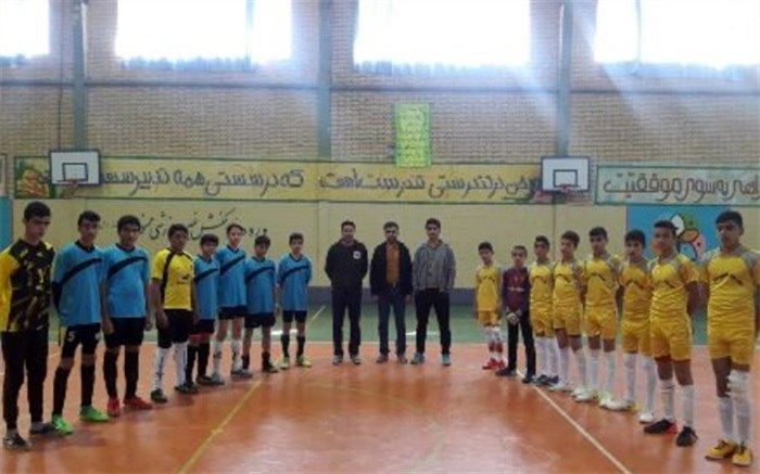 مسابقات فوتسال دانش آموزی در سمیرم برگزار شد