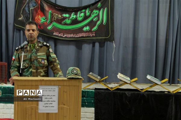 افتتاح نمایشگاه انقلاب درهنرستان فنی و حرفه‌ای ابوذر