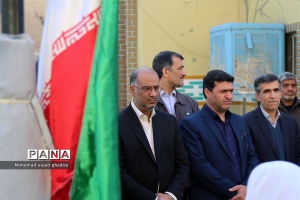 بازدید از نمایشگاه دست‌آورد‌های دانش‌آموزان منطقه 12 آموزش و پرورش شهر تهران