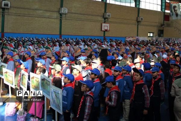 مانور یاوران انقلاب پیشتازان کهریزک در چهلمین سالگرد انقلاب اسلامی