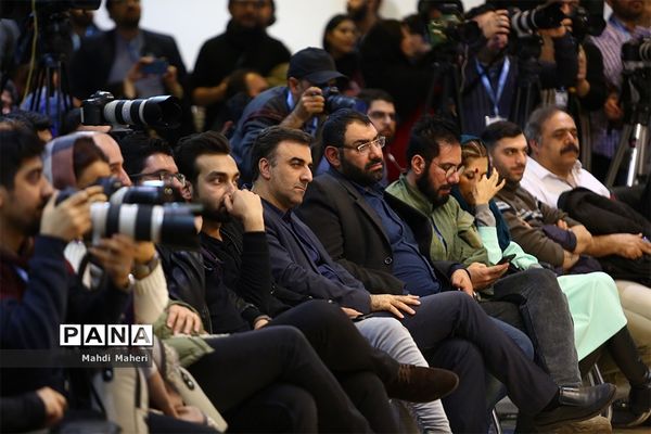 نشست‌های پرسش و پاسخ فیلم‌های هفتمین روز سی و هفتمین جشنواره فیلم فجر