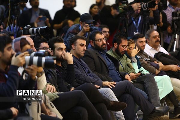 نشست‌های پرسش و پاسخ فیلم‌های هفتمین روز سی و هفتمین جشنواره فیلم فجر