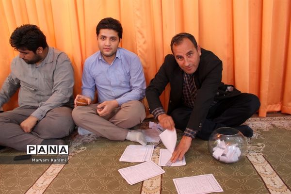 ویژه برنامه دهه فجر فاطمی در اداره کل آموزش و پرورش استان بوشهر