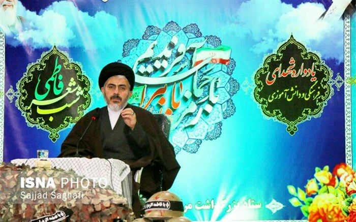 نماینده ولی فقیه در آذربایجان غربی: بی شک ایران، در آینده به یکی از مراجع مهم علمی دنیا تبدیل خواهد شد