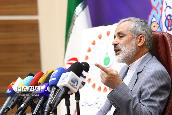 نشست خبری رئیس ستاد مرکزی چهلمین سالگرد پیروزی انقلاب اسلامی