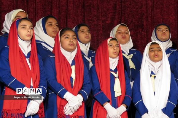 افتتاحیه سی و هفتمین دوره مسابقات سرود در گله‌دار