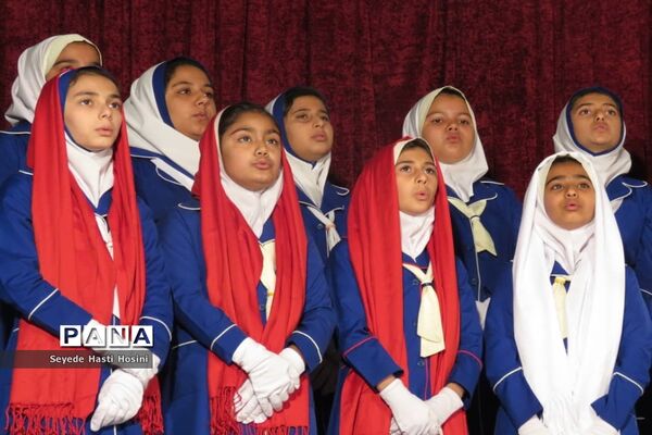 افتتاحیه سی و هفتمین دوره مسابقات سرود در گله‌دار