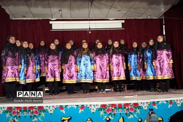 افتتاحیه سی و هفتمین دوره مسابقات سرود در گله‌دار