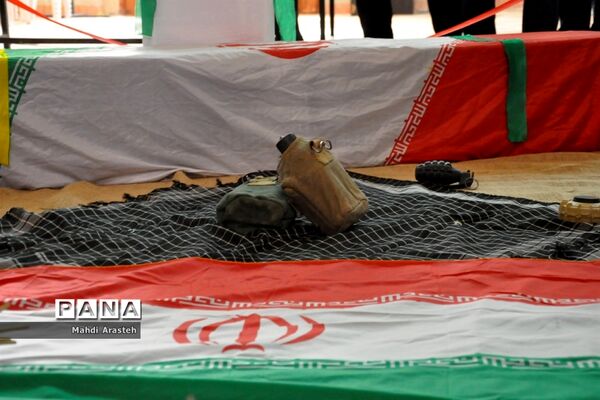 زیباسازی هنرستان البرز با تشکیل مدرسه انقلاب