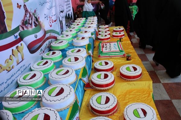 پخت چهل کیک به‌مناسبت چهلمین سالگرد انقلاب در مدرسه شمس یک ناحیه یک اهواز