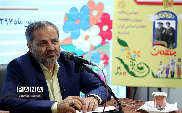 تنها راه سعادت دنیوی و اخروی تمسک به قرآن، عترت و نماز است