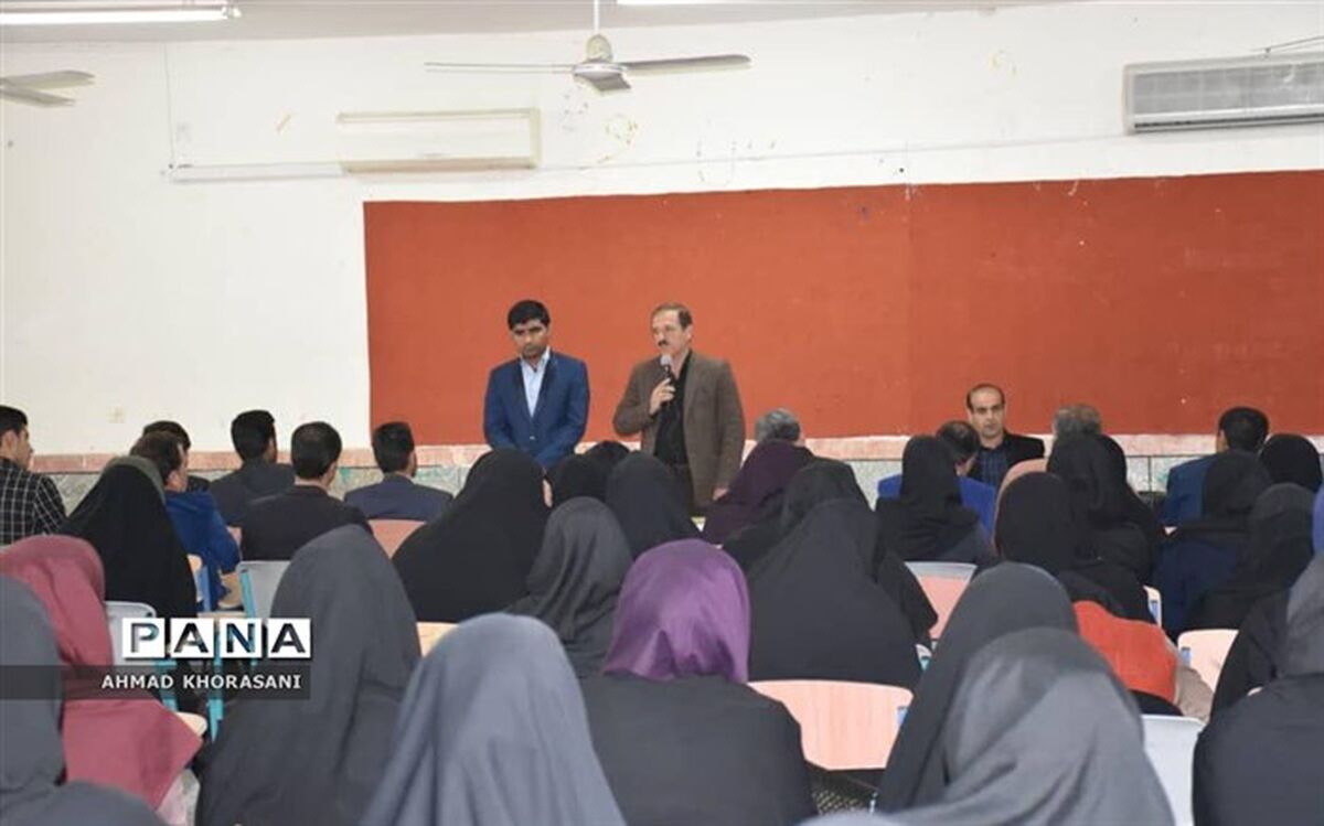 برگزاری کارگاه های آموزشی توانمندسازی آموزگاران ابتدایی  در لالی