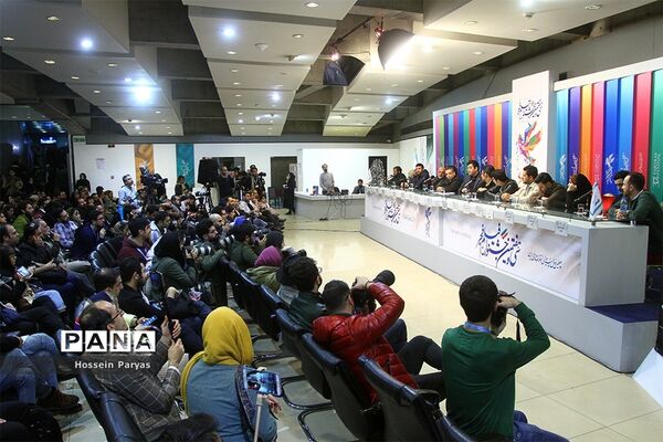نشست‌های پرسش و پاسخ فیلم‌های نهمین روز سی و هفتمین جشنواره فیلم فجر