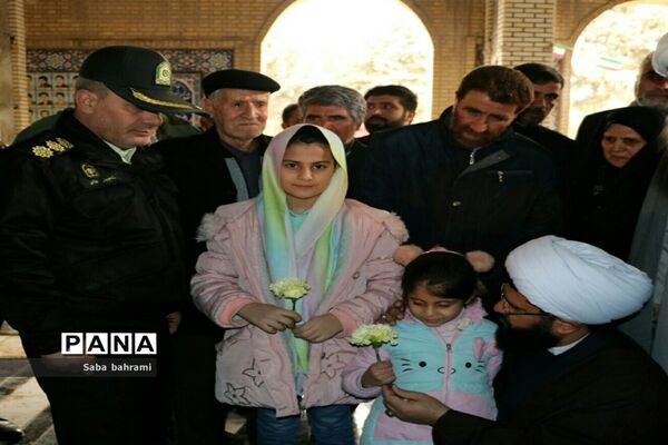 برگزاری مراسم عطرافشانی قبور شهدا در شهرقدس