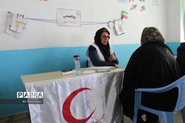کاروان سلامت هلال احمر در روستای دوک و زیلت قائم‌شهر