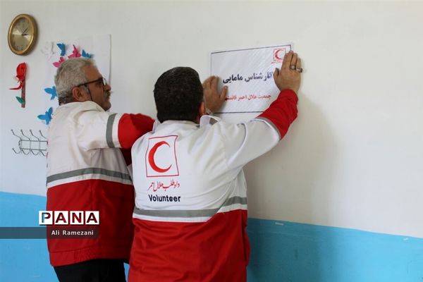 کاروان سلامت هلال احمر در روستای دوک و زیلت قائم‌شهر