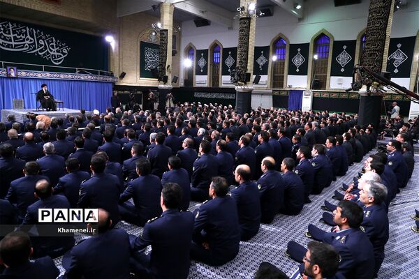 دیدار فرماندهان و کارکنان نیروی هوایی ارتش با رهبر انقلاب
