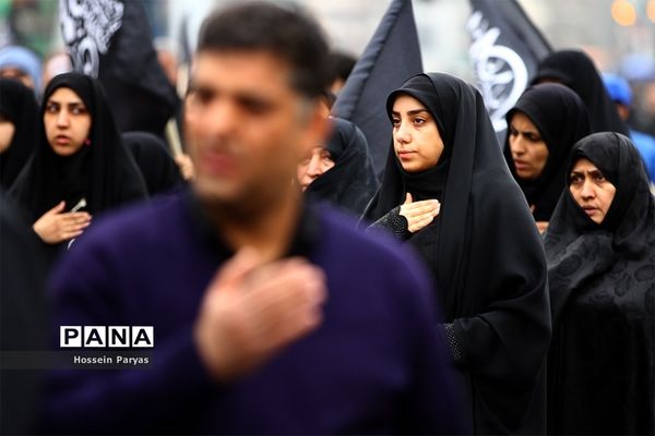 اجتماع بزرگ هیئت‌‌های عاشورای فاطمی در میدان هفت تیر