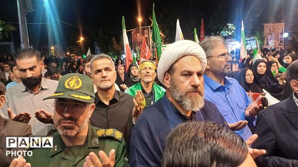 کوهدشت  یک صدا،اجتماع مردمی برای دفاع از وطن  وبیعت بارهبر جدید