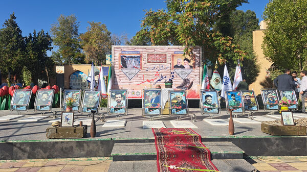 گلباران مزار شهدا در اراک