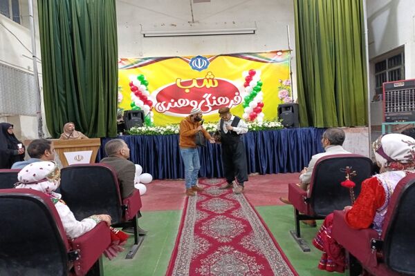 برگزاری مراسم شب فرهنگی و هنری در فاروج