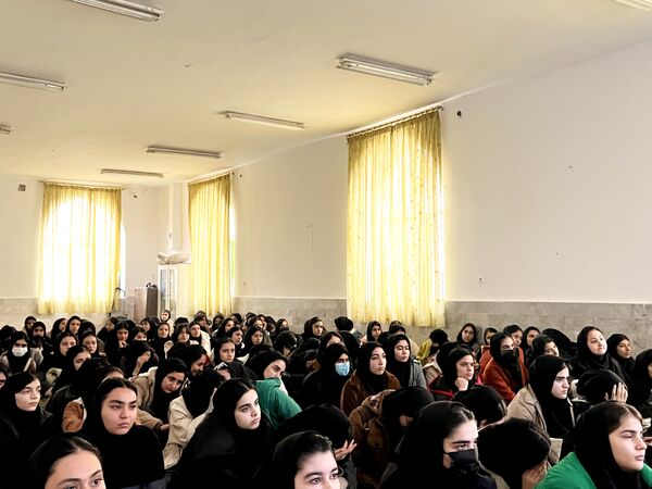 کارگاه آمادگی برای امتحانات نهایی در دبیرستان فاطمه الزهرا(س)